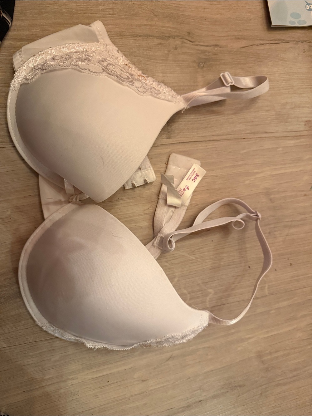 Everyday T-Shirt Bra with Lace Trim - Light Pink